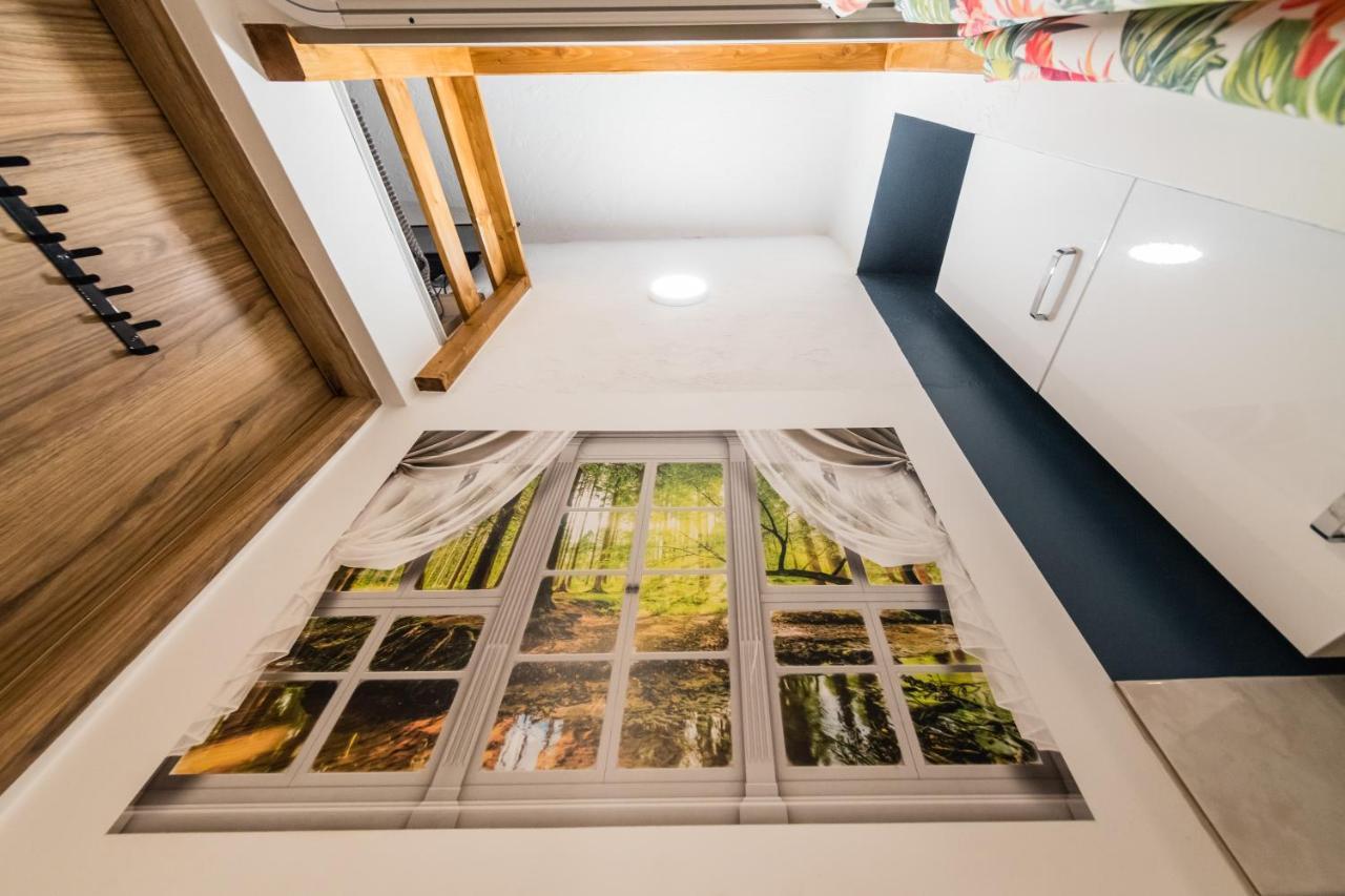 Micro Apartments 2,5 Qm - Najmniejsze Apartamenty Swiata 2,5 Mkw Cracóvia Exterior foto